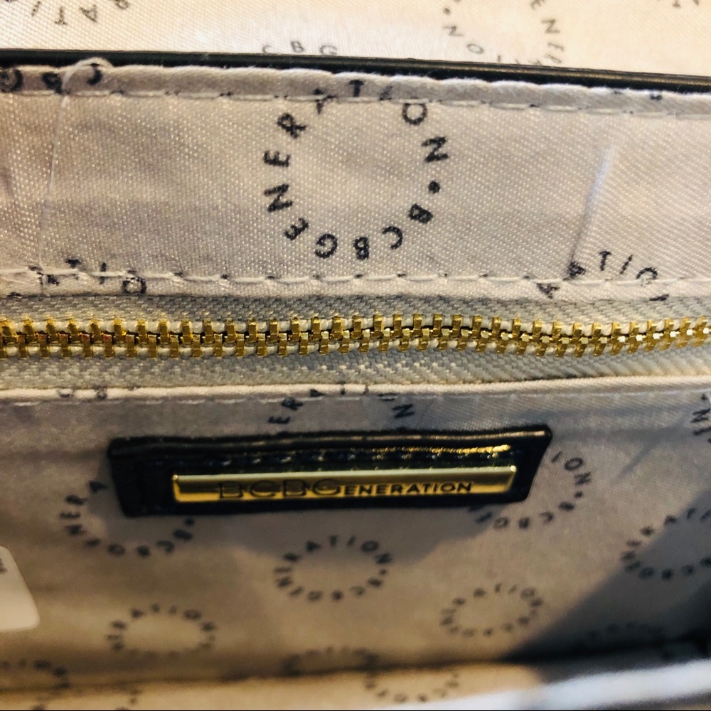 🌟BCBG Raphaela Mini Crossbody Bag 🌟 - Picture 4 of 5